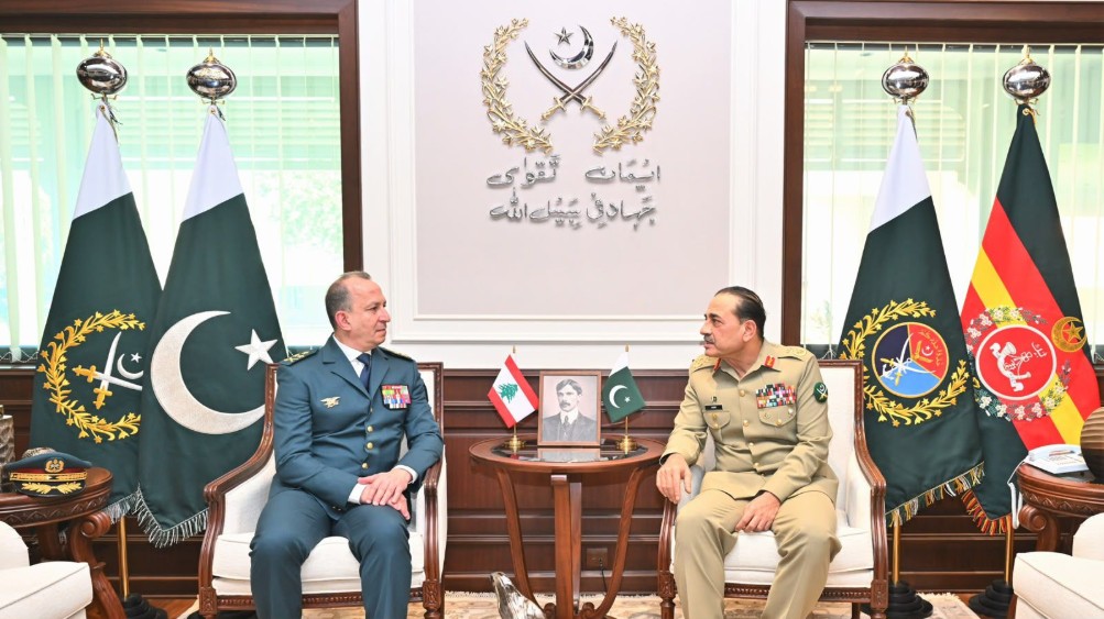 Pakistan's field marshal, Lebanese army chief discuss regional security, defense cooperation 